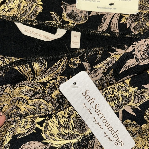 ⭐️NWT Soft Surroundings Moonstruck Mini Boot Cut Pull in Pants⭐️ - Picture 5 of 8